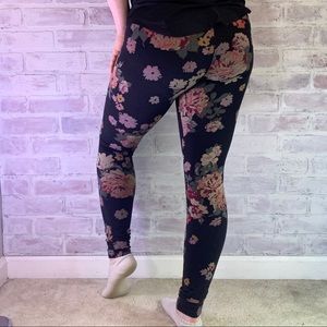 Floral garage leggings